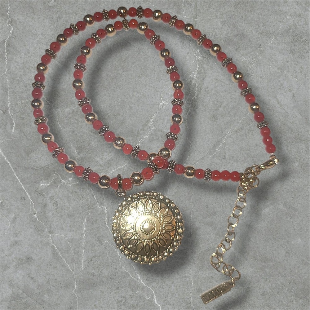 Napier Gold Tone Orange Bead Pendant‎ Necklace Floral Medallion 16"-18" Vintage